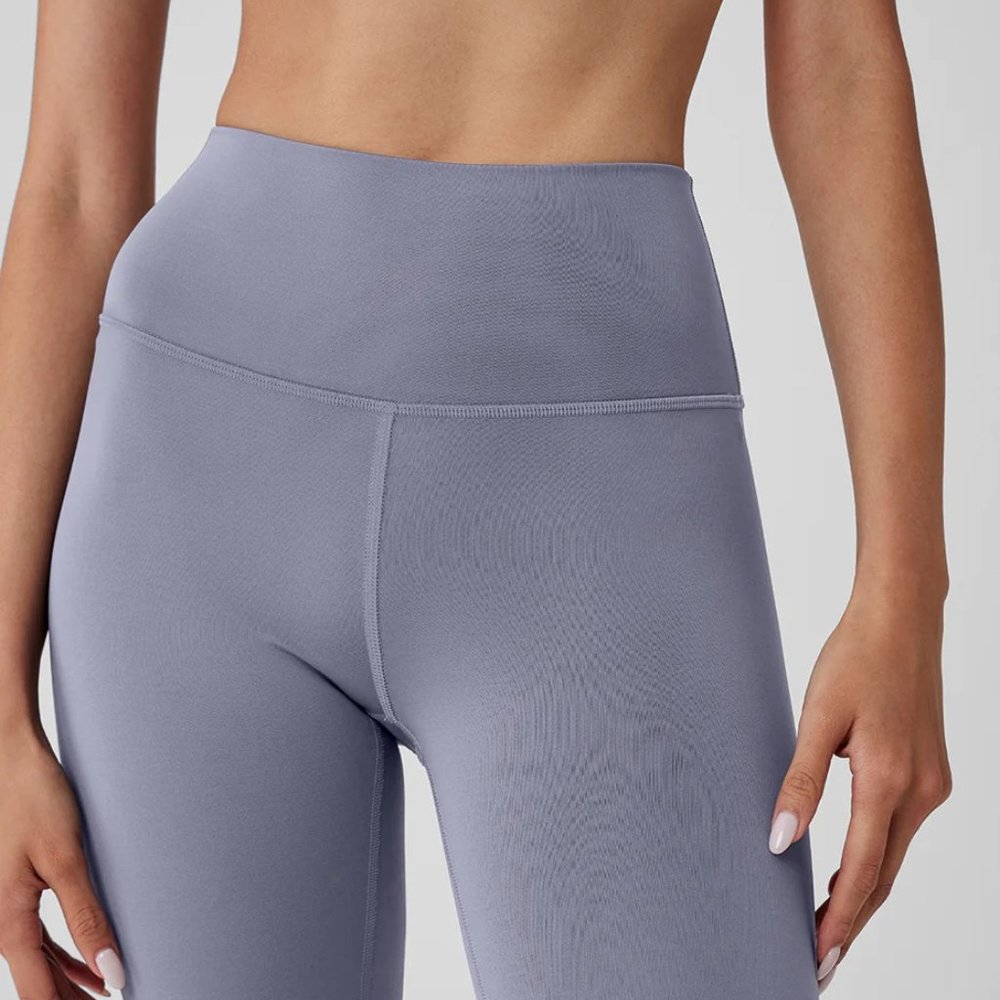 NEW Alo 7/8  High-Waist Airlift Legging in Lilac Blue - Picture 2 of 5